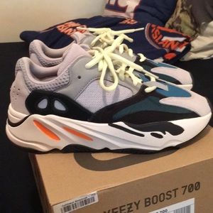 YEEZY OG “Wave Runner” 700s